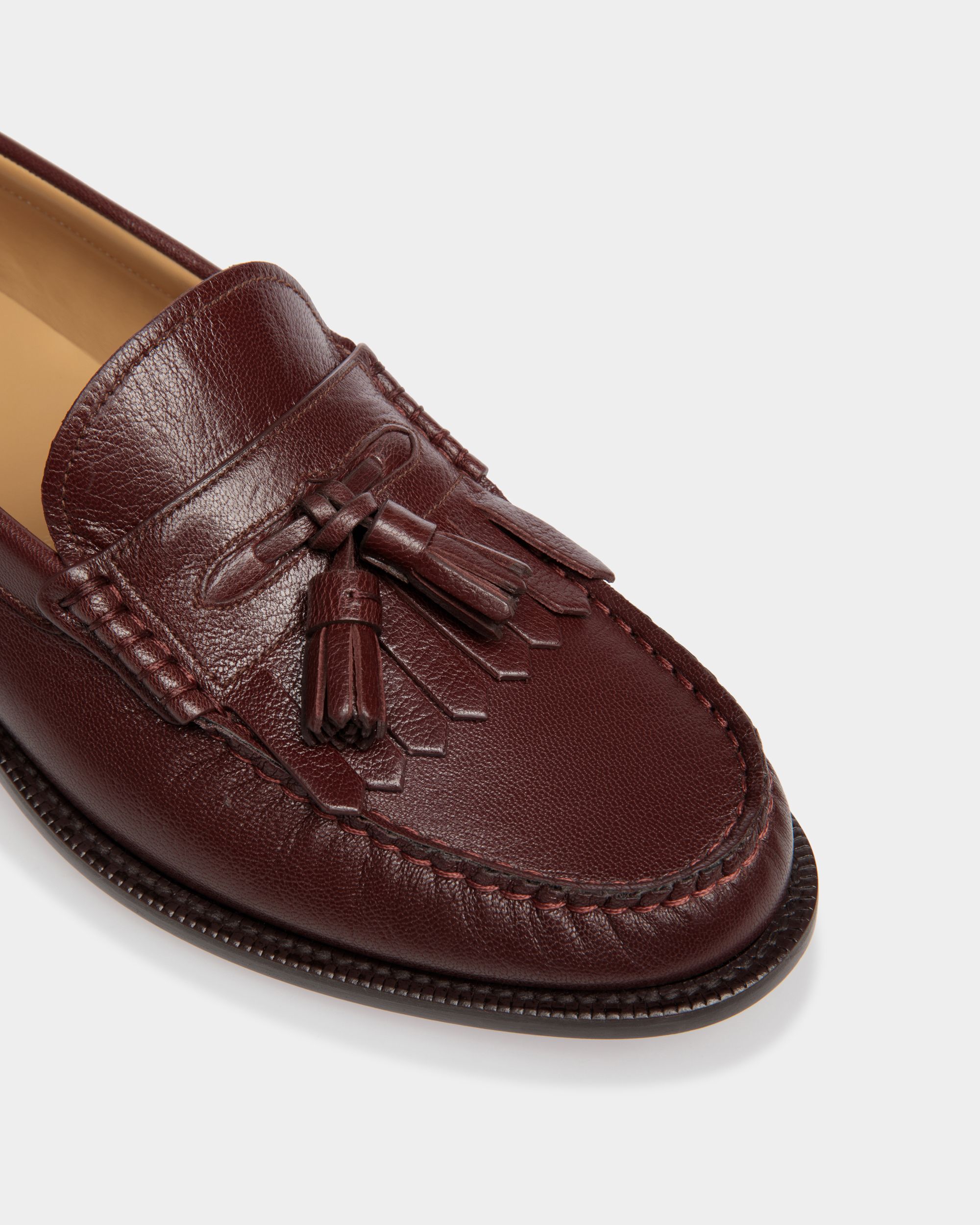 Oregon Loafer Aus Genarbtem Leder In Kastanienbraun - Herren - Bally - 04