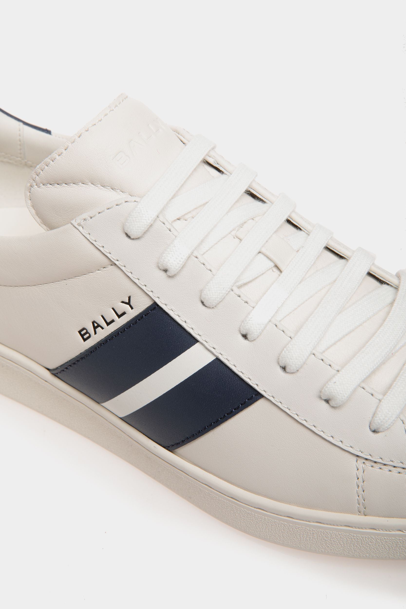 Tennis Sneaker Aus Leder In Weiß Und Navy Blue - Herren - Bally - 05